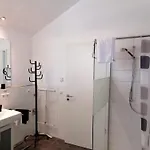 2 Apartment *