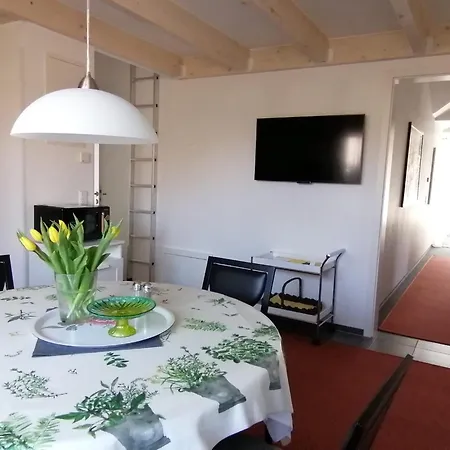 Apartment 2 *